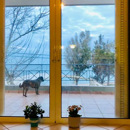 Chloe'S Sunrise Beach House Villa Atena Exterior foto