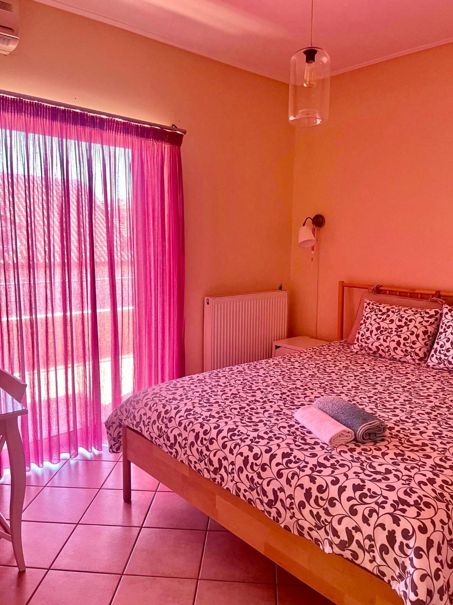 Chloe'S Sunrise Beach House Villa Atena Exterior foto
